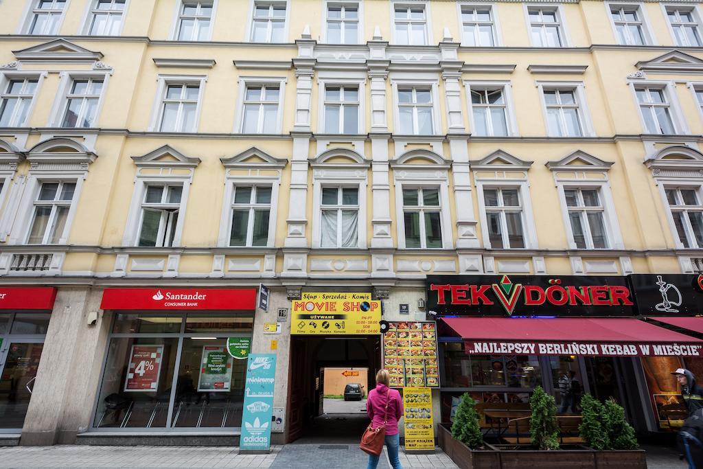 Hostel Awangarda Poznań Extérieur photo