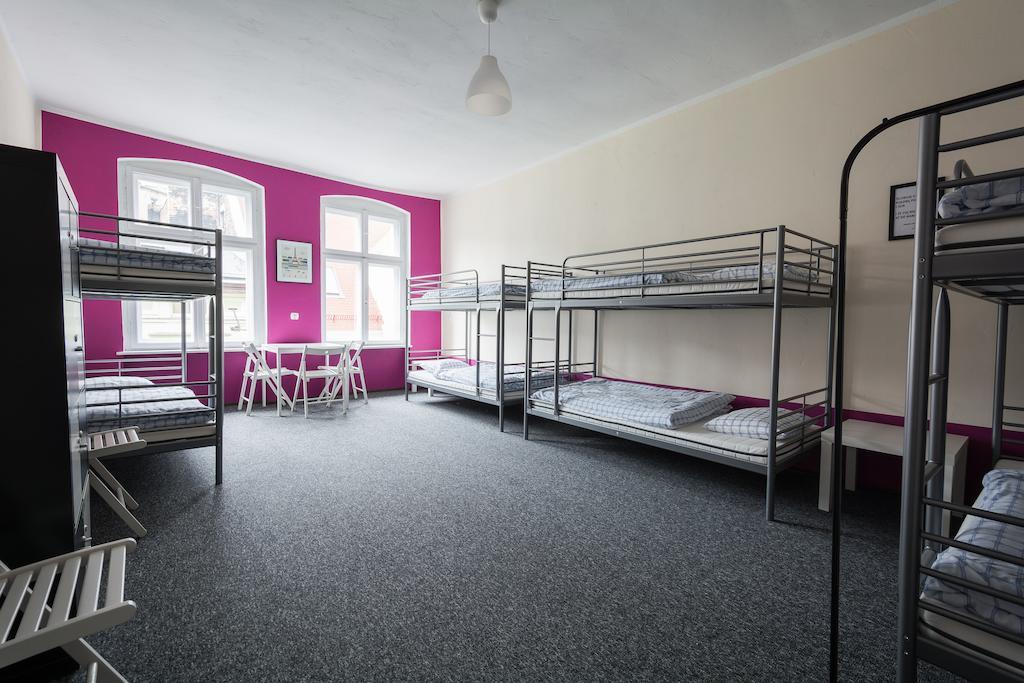 Hostel Awangarda Poznań Extérieur photo